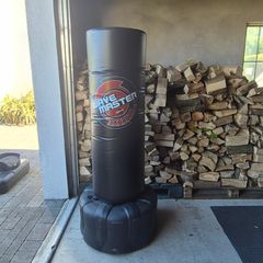 Century Wave Master XXL standing punch bag