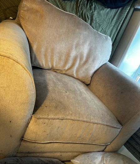 Single sofa