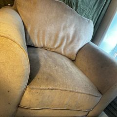 Single sofa