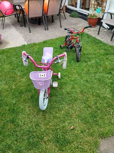 12" kids bikes with stabilisers