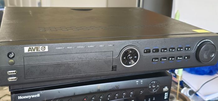AVE NVR 515 CCTV 16 channel Recorder with POE