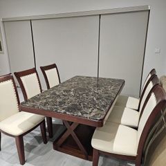 Kitchen table