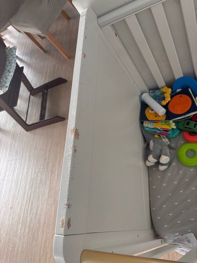 White cot