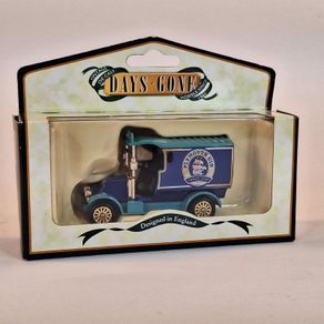 LLedo Diecast Model of Days Gone 1912 Renault Van Plymouth Gin