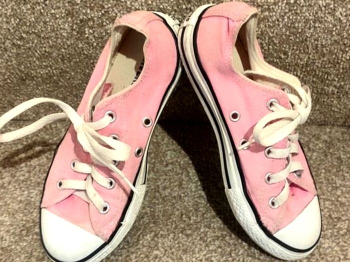 Girl's Converse . Size Uk Junior 13.5