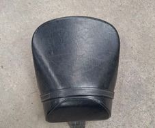 suzuki intruder c90 rear seat