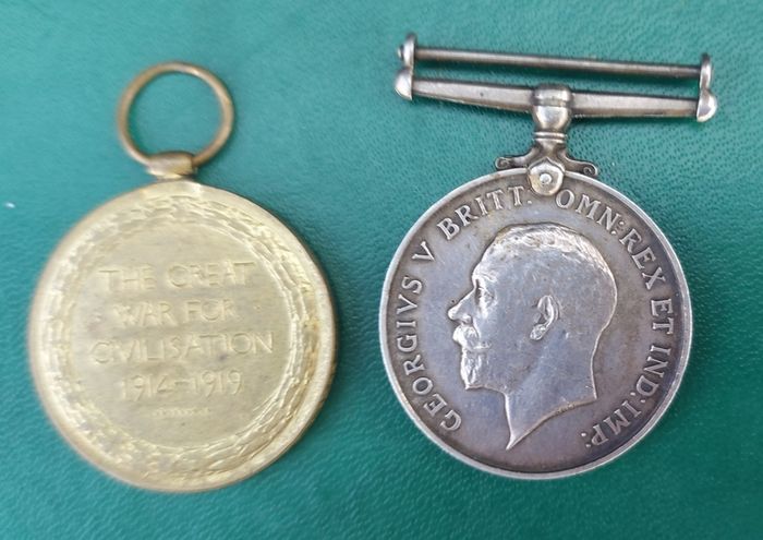Ww1 1914 Pair Royal Irish Fusiliers War & Victory Medals