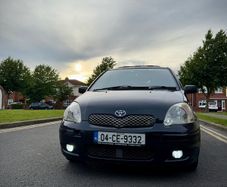 2004 Toyota Yaris