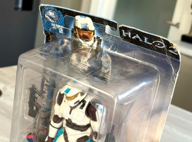 Halo 2 Spartan in White from Joyride Studios - Official Microsoft / Bungie - RARE