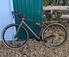 2022 Orbea Terra H40 Gravel Bike (Size M)