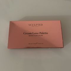 Sculpted by - cream luxe palette