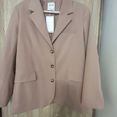 Bershka blazer size M. New with tags