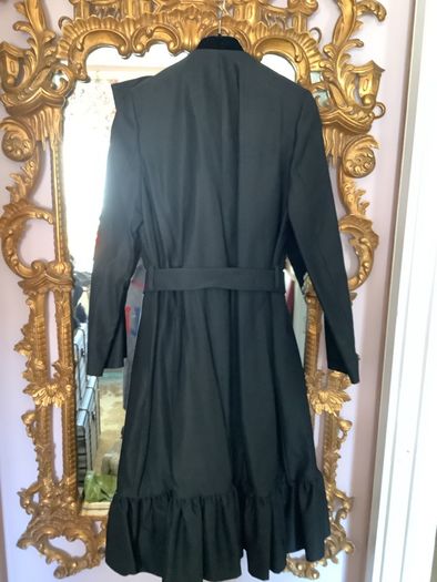 Peter O'Brien ruffle coat , new, size S