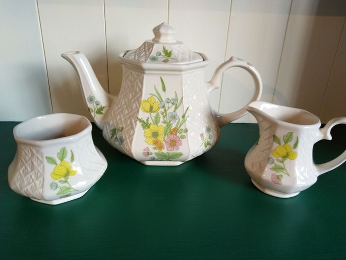 Sadler Teapot Set