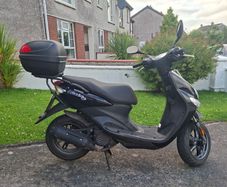 Yamaha Neo"s4 Moped