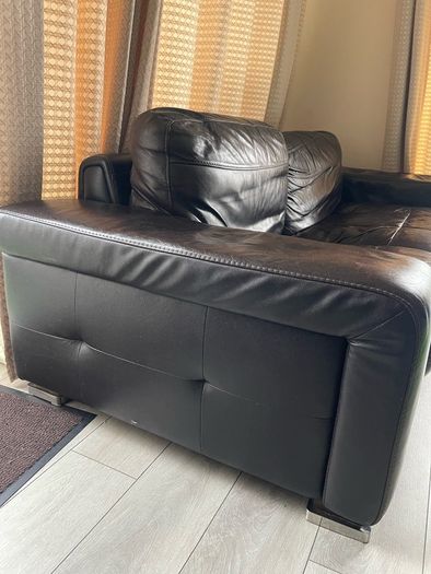 3+2 leather Sofa