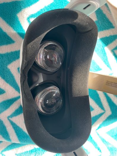 Oculus quest 2 VR with kiwi elite strap