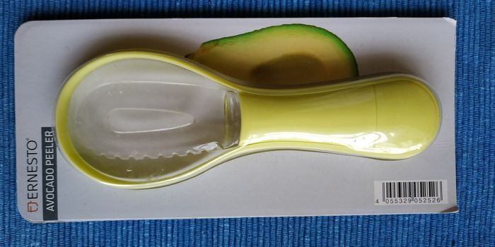 Avocado Peeler