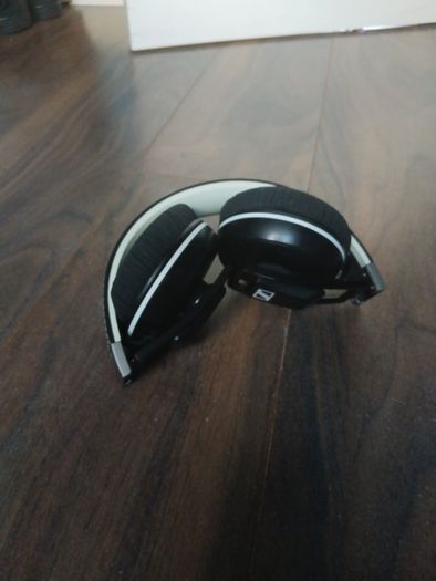 Sennheiser Urbanite headphones