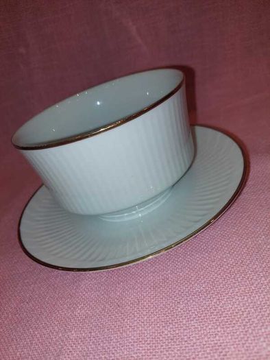 Bavaria Gravy Boat  with Saucer
