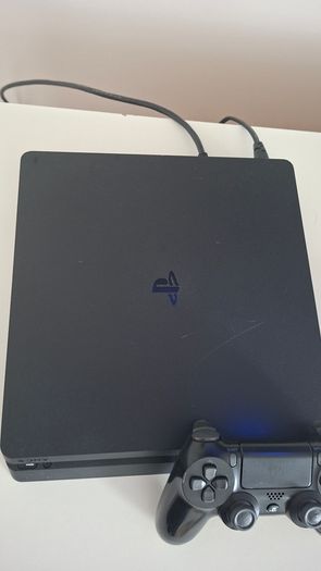 PlayStation 4 Slim 1Tb