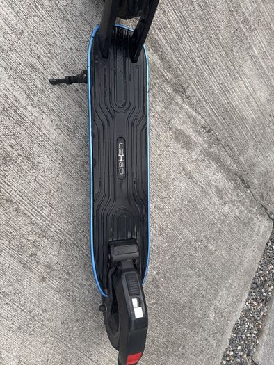 Electric scooter