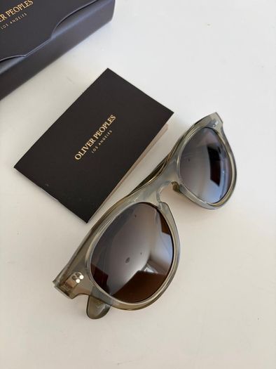 oliver peoples