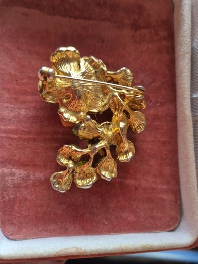 Vintage Flower Brooch