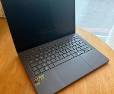 Asus ROG Zephyrus G14 2025 model