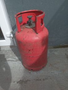 Patio gas bottle (full)