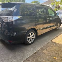 2011 Toyota Estima