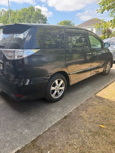 2011 Toyota Estima