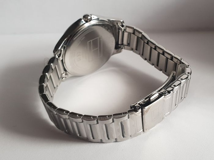 New Ladies Tommy Hilfiger Watch