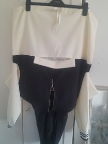 Ladies / Teens light hooded summer jacket with front pocket .