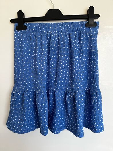 Knee length skirt age 10-11