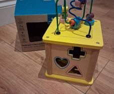 Squirrel play Activity Cube