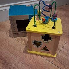 Squirrel play Activity Cube