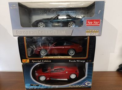 3 x 1:18 Scale Die-cast Model Cars