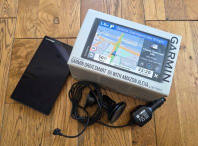 Garmin drive smart 65 with amazon alexa and live traffic