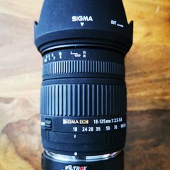Sigma DC 18-125mm f/3.5-5.6 lens