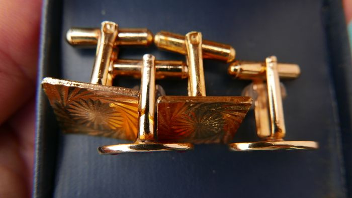 Vintage two pairs of Cufflinks