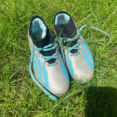 Adidas Messi Football boots size 4