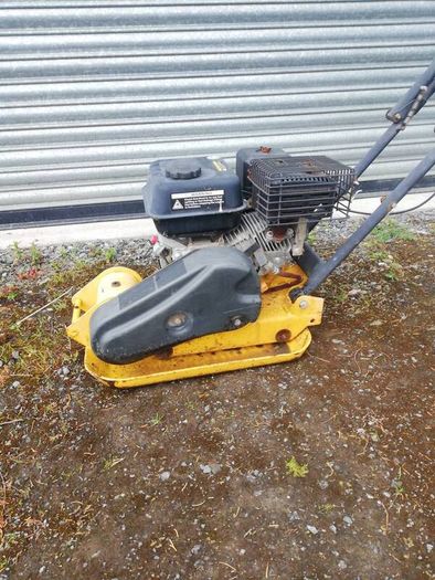 whacker plate