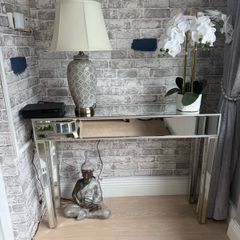 console table