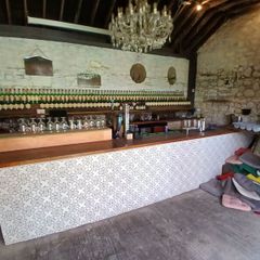 Bar and bar room