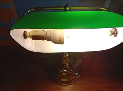 Desk top lamp