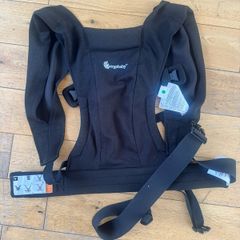 Ergobaby Embrace