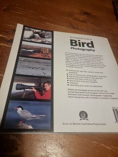 An Essential Guide to Bird Photography (Paperback)