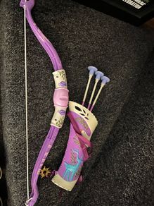 Disney Princess Tangled Bow and Arrow