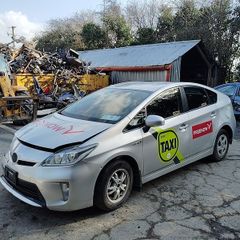 Breaking Toyota Prius 2012 hybrid